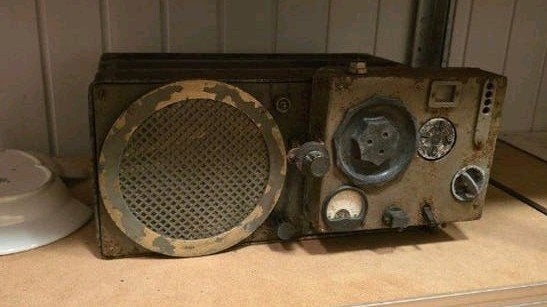 oude radio ontvanger met ww2 onderdelen, Collections, Enlèvement, Autres, Autres types