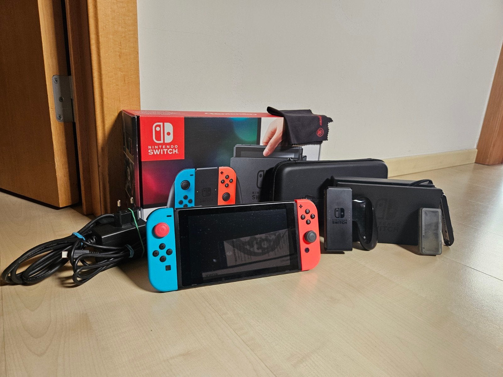 Nintendo Switch Complete Set + Extra's, Games en Spelcomputers, Spelcomputers | Nintendo Switch, Ophalen of Verzenden, Gebruikt