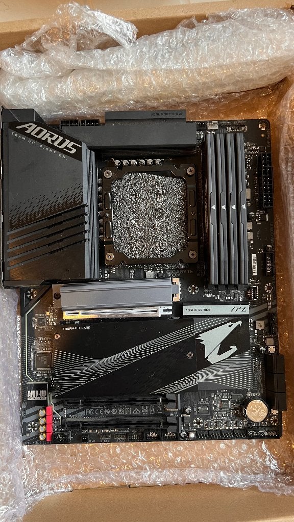 Gigabyte Z790 Aorus Elite AX + Intel Core i9 12900KF, Informatique & Logiciels, LGA 1700, Comme neuf, Enlèvement, ATX