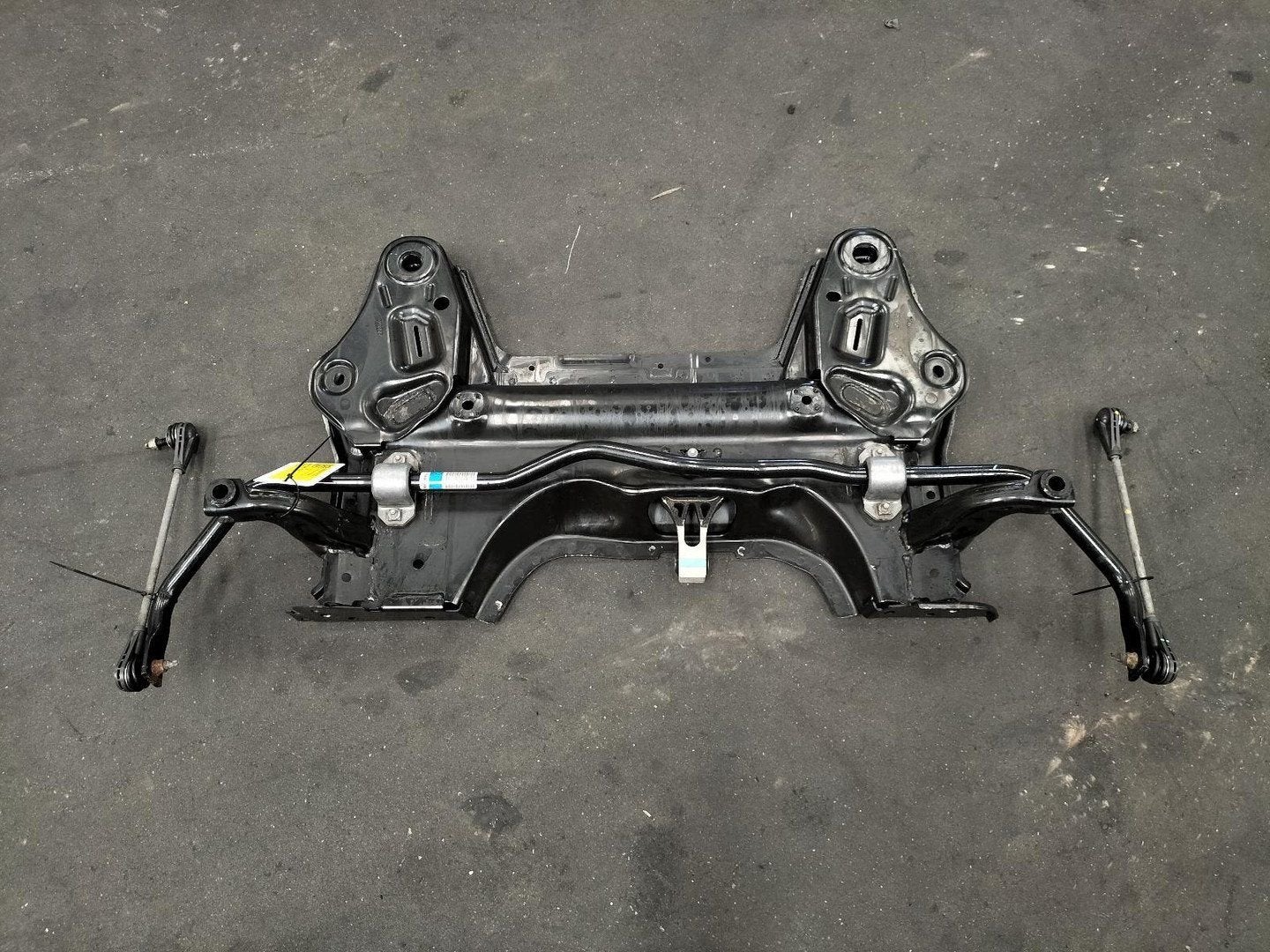 PEUGEOT 208 GT Line PureTech100 SUBFRAME VOOR 2024, Enlèvement ou Envoi, Utilisé, ARN reconnu