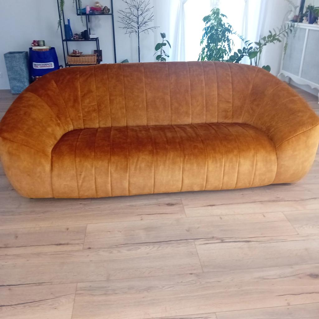Zetel.  Bank. Sofa, Ophalen