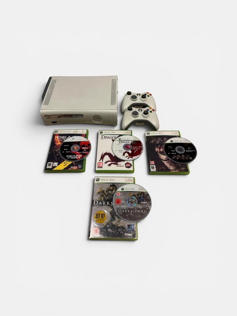 Xbox 360 Bundle — Kinect + 2 Controllers + 4 Games + 60GB, Enlèvement ou Envoi, Avec jeux, Utilisé, 360 Arcade ou Core