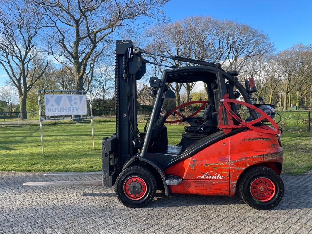 Linde H40 heftruck 6 cilinder gas 4 tonner, Ophalen, Heftruck