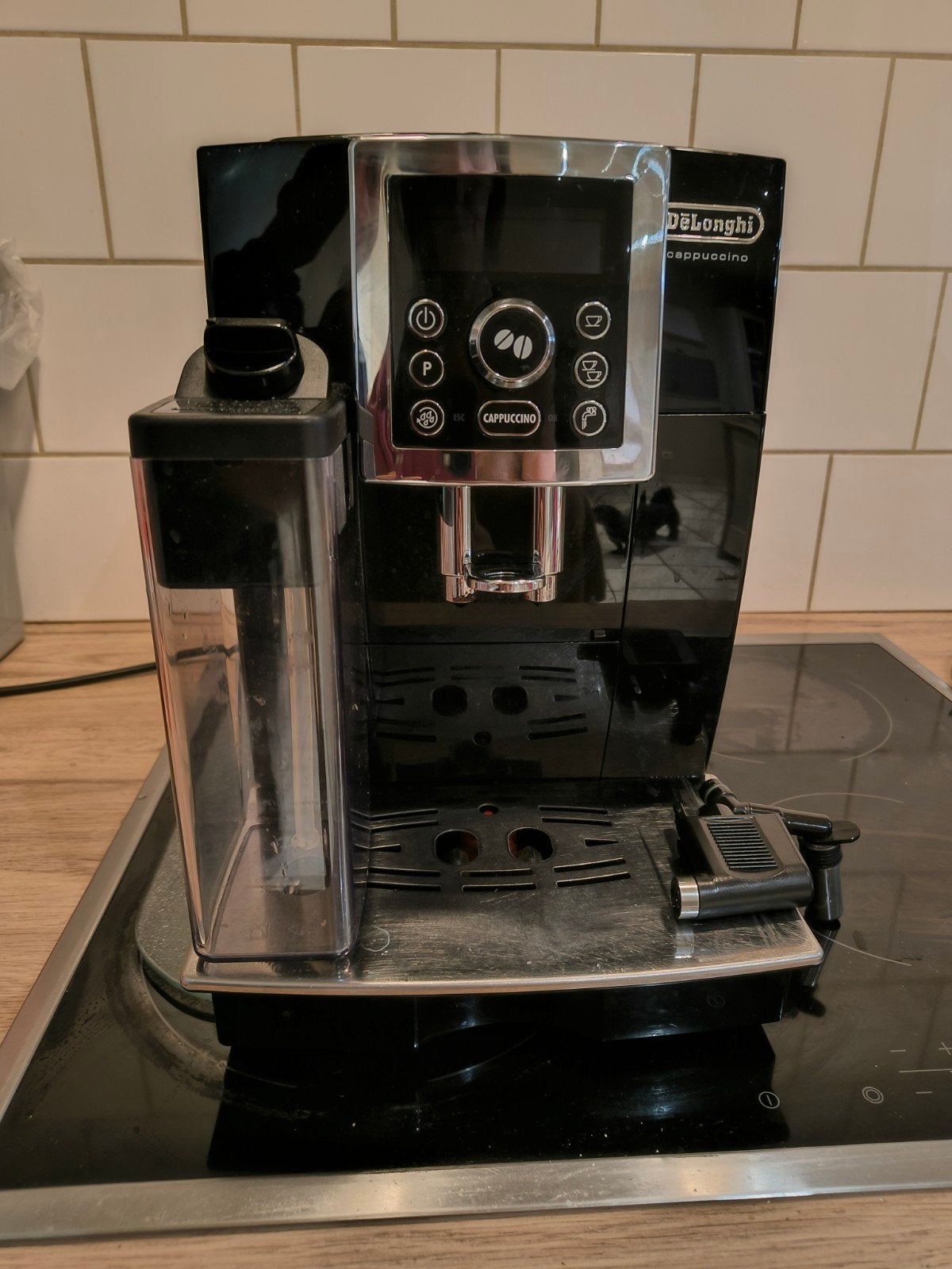 delonghi koffiemachine, Elektronische apparatuur, Ophalen, Koffiemachine