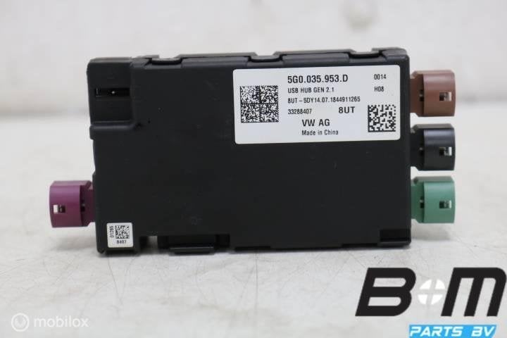 USB hub met spanningsomvormer VW Polo 2G 5G0035953D, Utilisé
