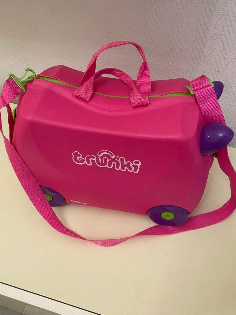 Valise trunki, Enlèvement