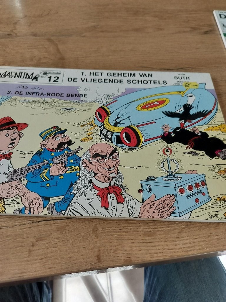 2x thomas pips magnum reeks 12 21, Boeken, Ophalen of Verzenden