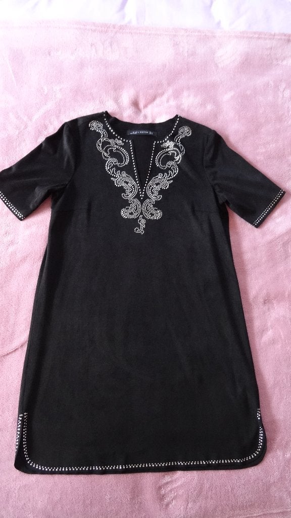 TUNIEK "ZARA" ZWART DAIM MET STUDS, Maat 38/40 (M), Ophalen of Verzenden, Zo goed als nieuw, Zwart