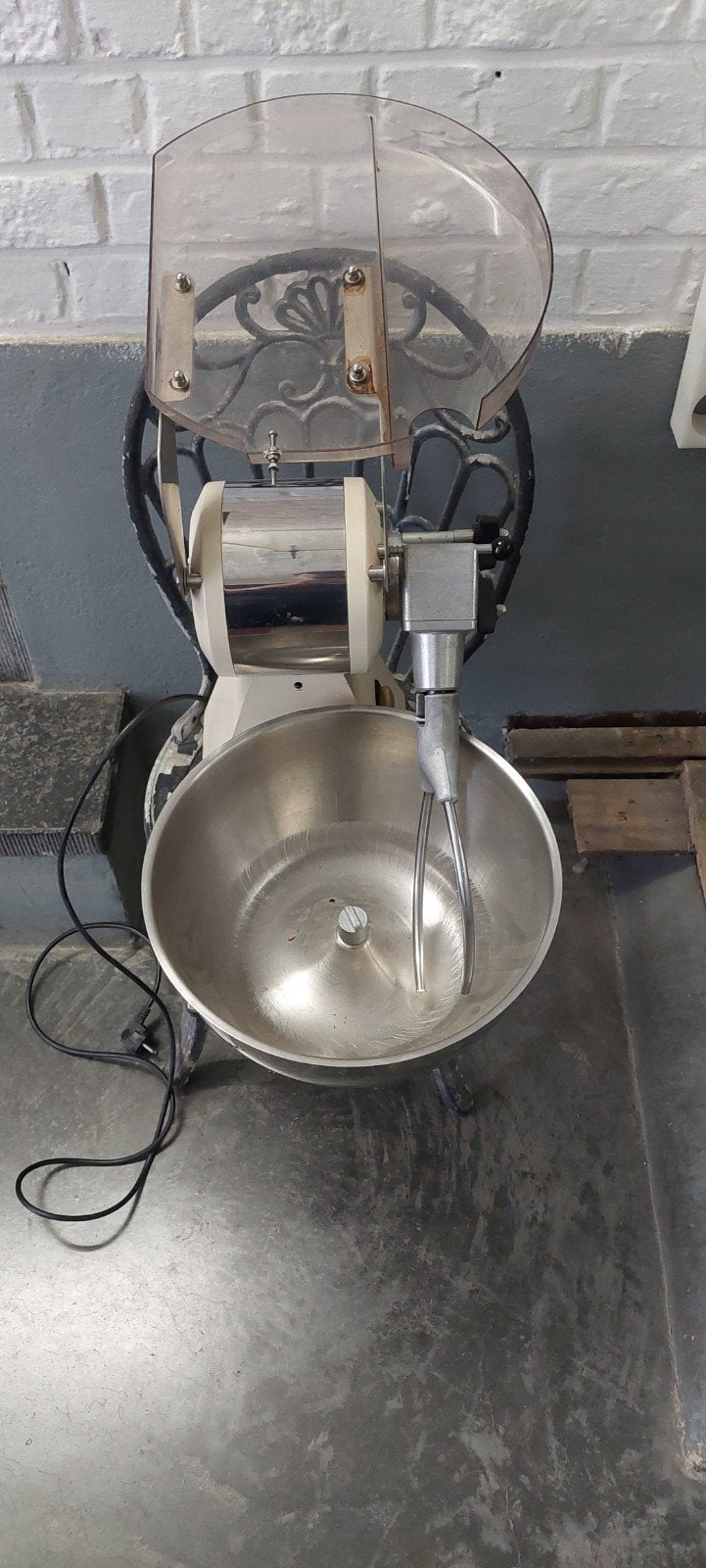 SANTOS 18 DEEGKNEDER 10 Liter, Ophalen, Bakkerij en Slagerij