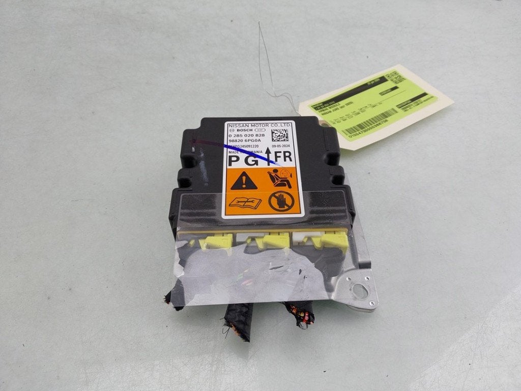 BOITIER AIRBAG Nissan Juke (F16) (|988206PG0A|0285020828|), Autos : Pièces & Accessoires, Germany@nissan-services.eu, Kronenweg 38
50389  Wesseling, DE