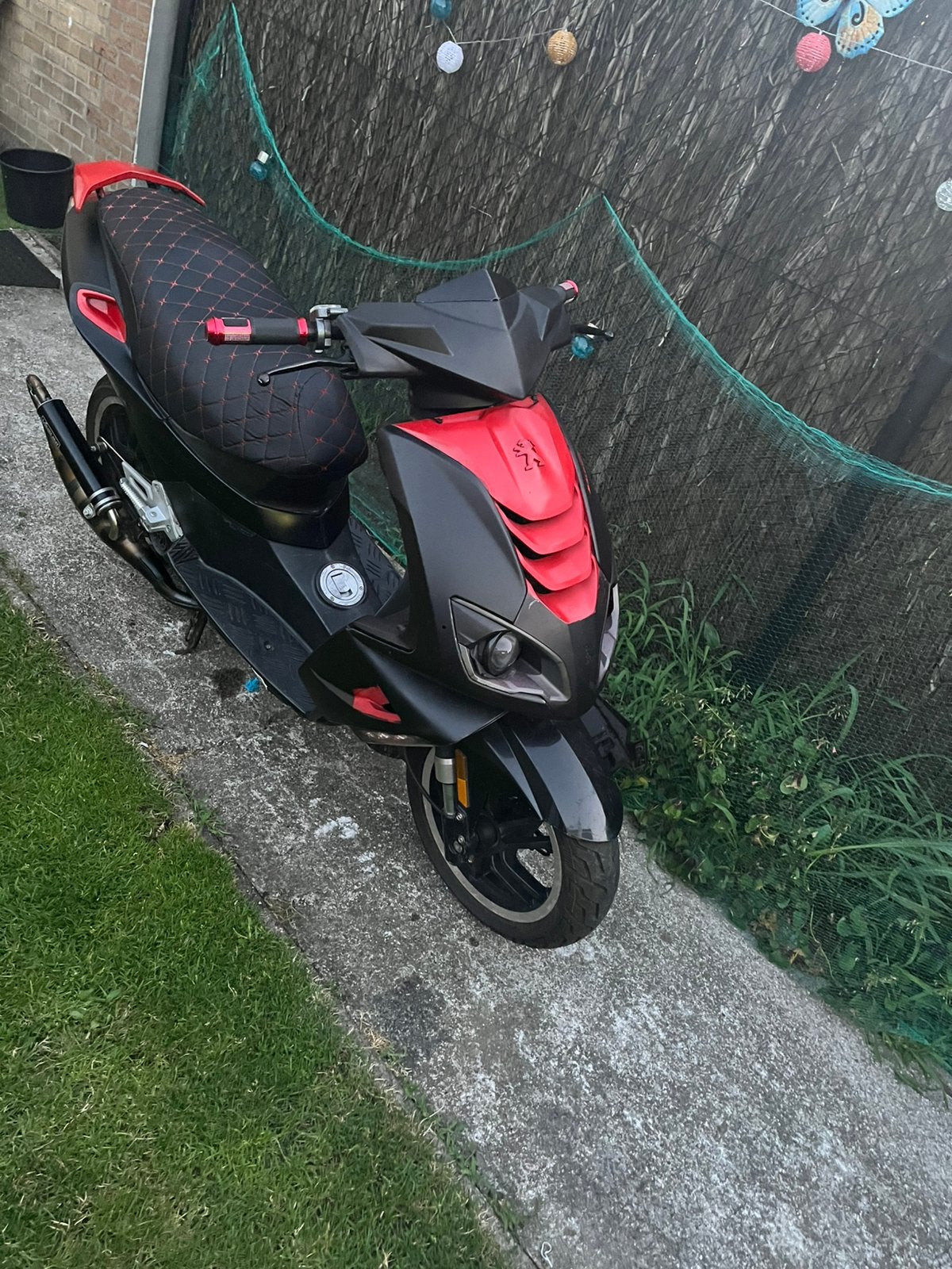 Scooter 50cc, Fietsen en Brommers, Ophalen, Zo goed als nieuw