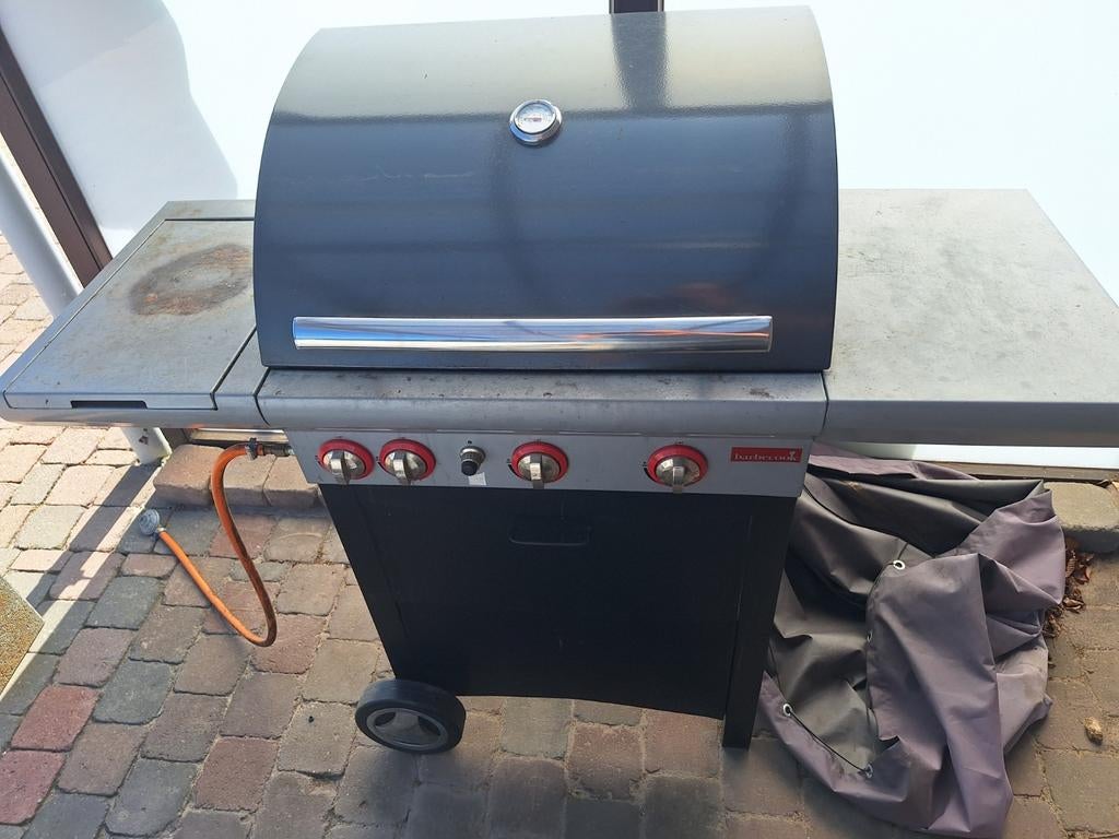 Bbq voor ev. onderdelen of oud ijzer., Ophalen