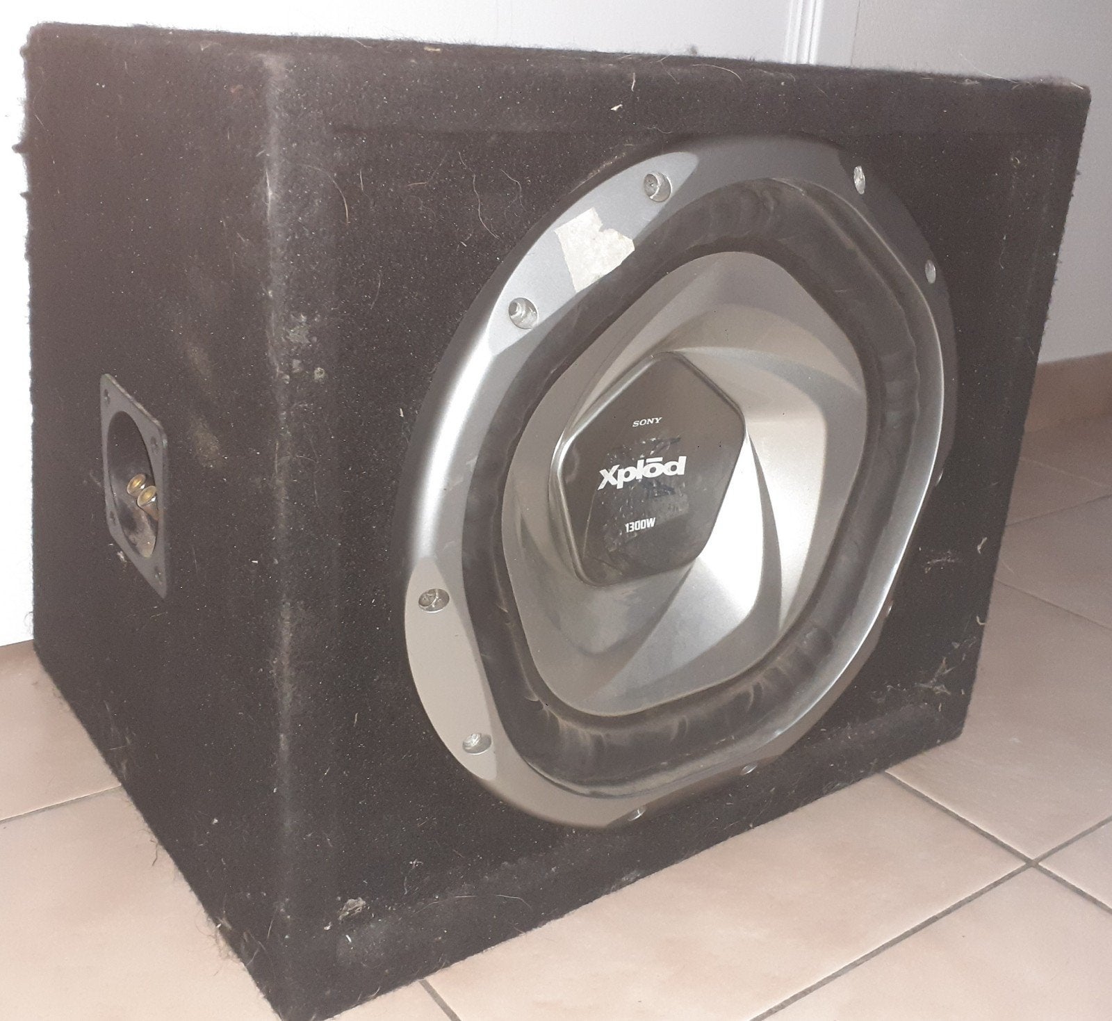 Sony xplod 1300w 12inch 30cm in kist, Autos : Divers, Haut-parleurs voiture, Enlèvement, Comme neuf