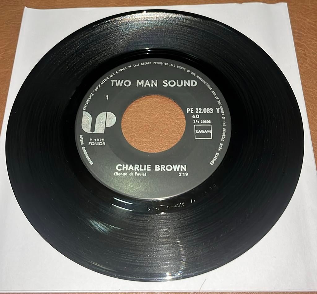 Two Man Sound - Charlie Brown - 7” vinyl single - BE, Ophalen of Verzenden, Gebruikt