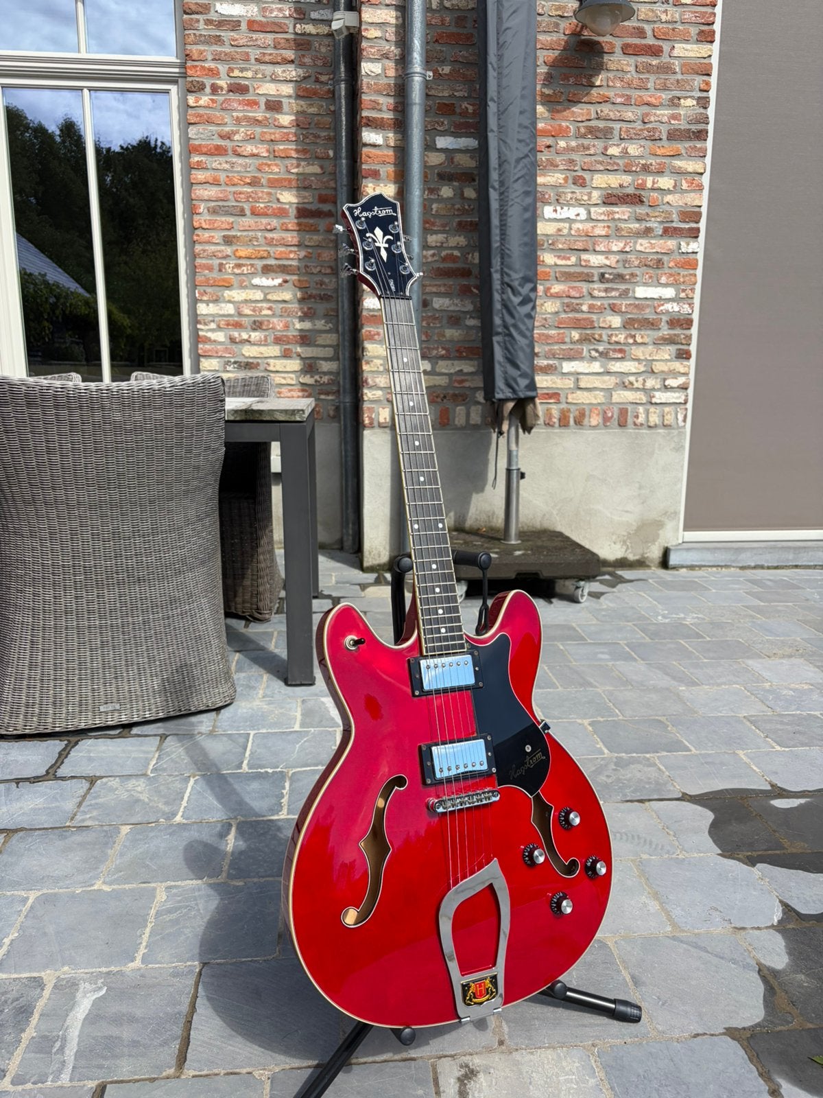 Hagström viking 2 + hardcase, Ophalen of Verzenden, Zo goed als nieuw