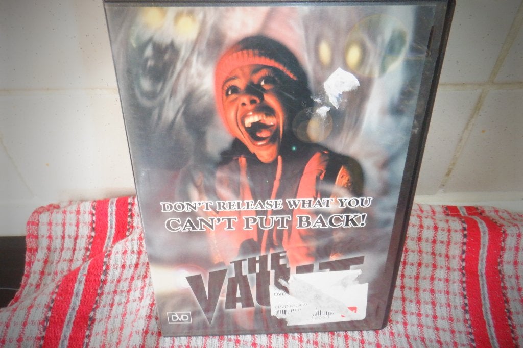 DVD The Vault., Cd's en Dvd's, Dvd's | Horror, Vanaf 16 jaar, Verzenden, Zo goed als nieuw, Gore