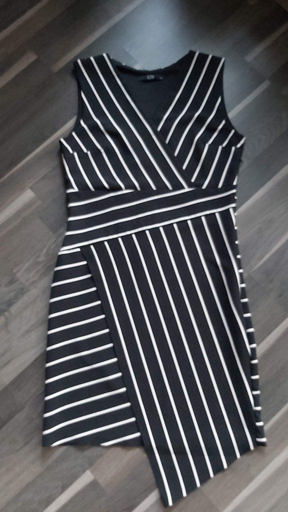 4 jurkjes mt M, verschillende lengtes en stijlen, ZWART, Enlèvement ou Envoi, Neuf, Taille 38/40 (M), Noir