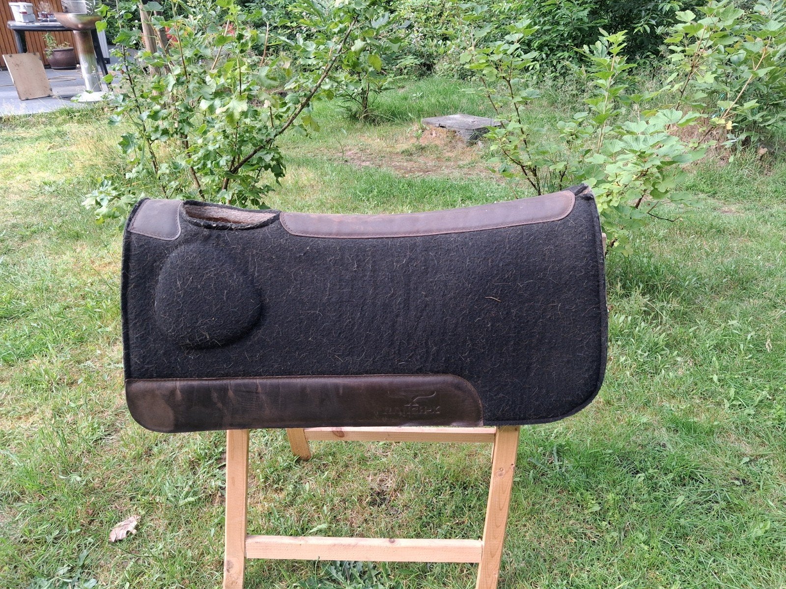 Coussin western en feutre Retie of Leuven, Animaux & Accessoires, Chevaux & Poneys | Couvertures & Couvre-reins, Enlèvement