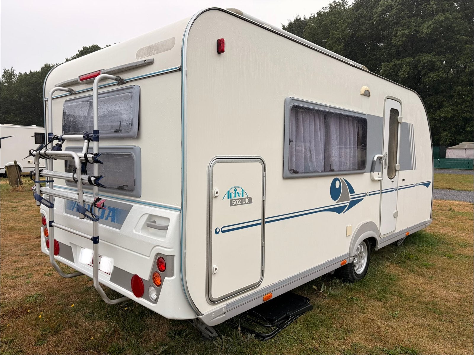 Adria Adiva 502 UK - Mover automatique, lits superposés, Lits superposés, Particulier, Adria, Réfrigérateur