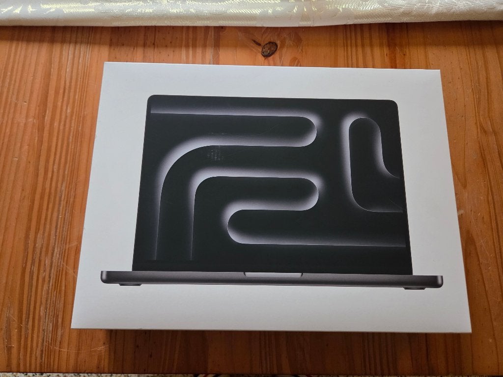 MacBook Pro 14" M3 Pro • 18GB • 512GB • 27 laadcycli, 32 GB, 512 GB, Zo goed als nieuw, Azerty