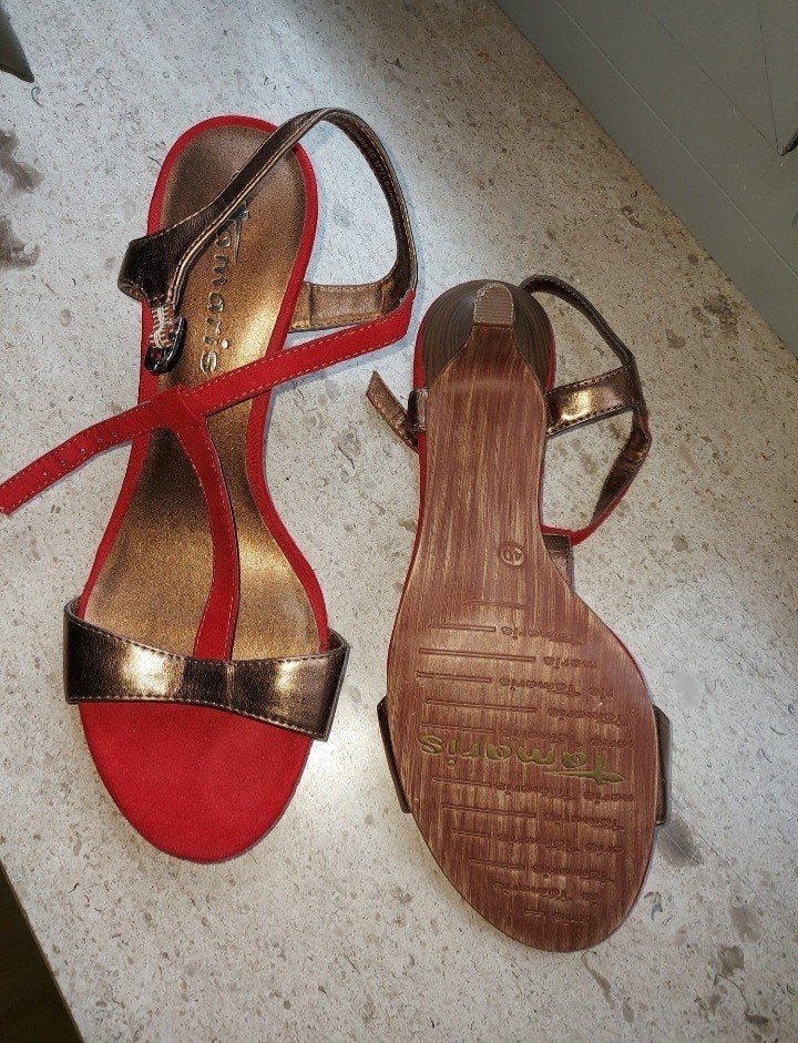 Sandalen Tamaris goud/rood NIEUW maat 40, Enlèvement, Tamaries, Sandales et Mûles, Neuf