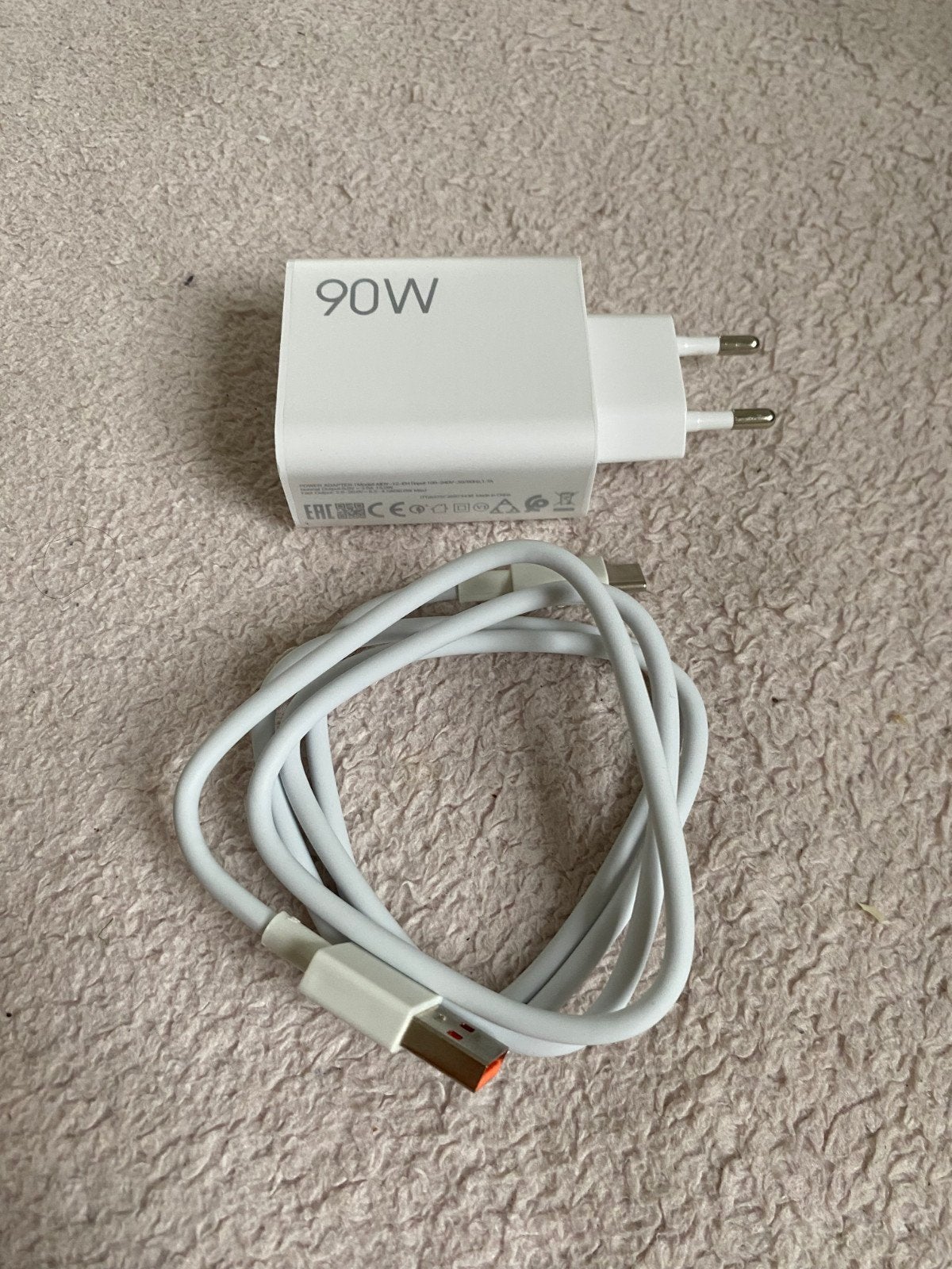 Chargeur HyperCharge Xiaomi 90 W + câble USB-C 6 A (blanc), Neuf, USB-C, Enlèvement ou Envoi, Adaptateur
