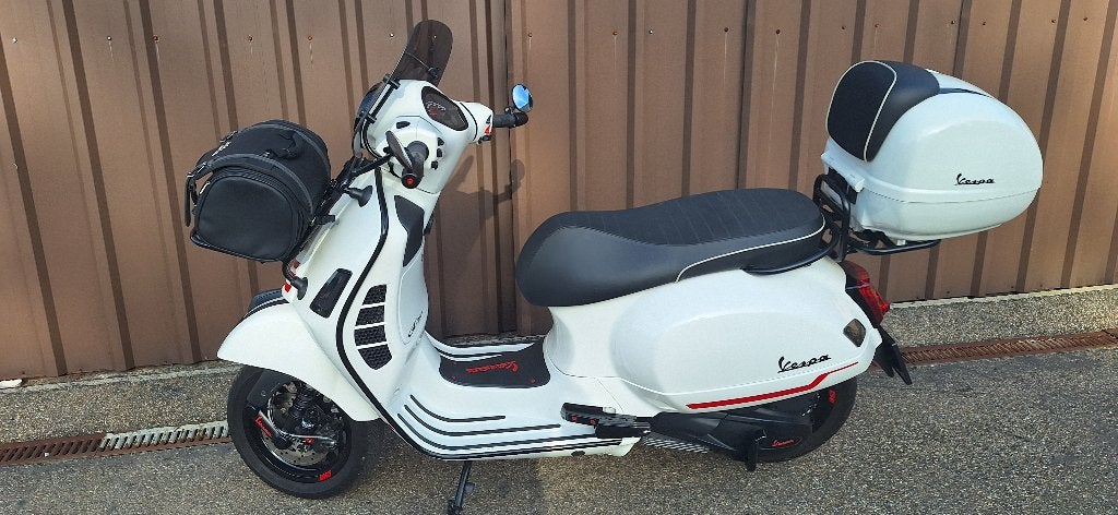 Vespa 300 GTS Super, Motoren, Particulier, Nieuw