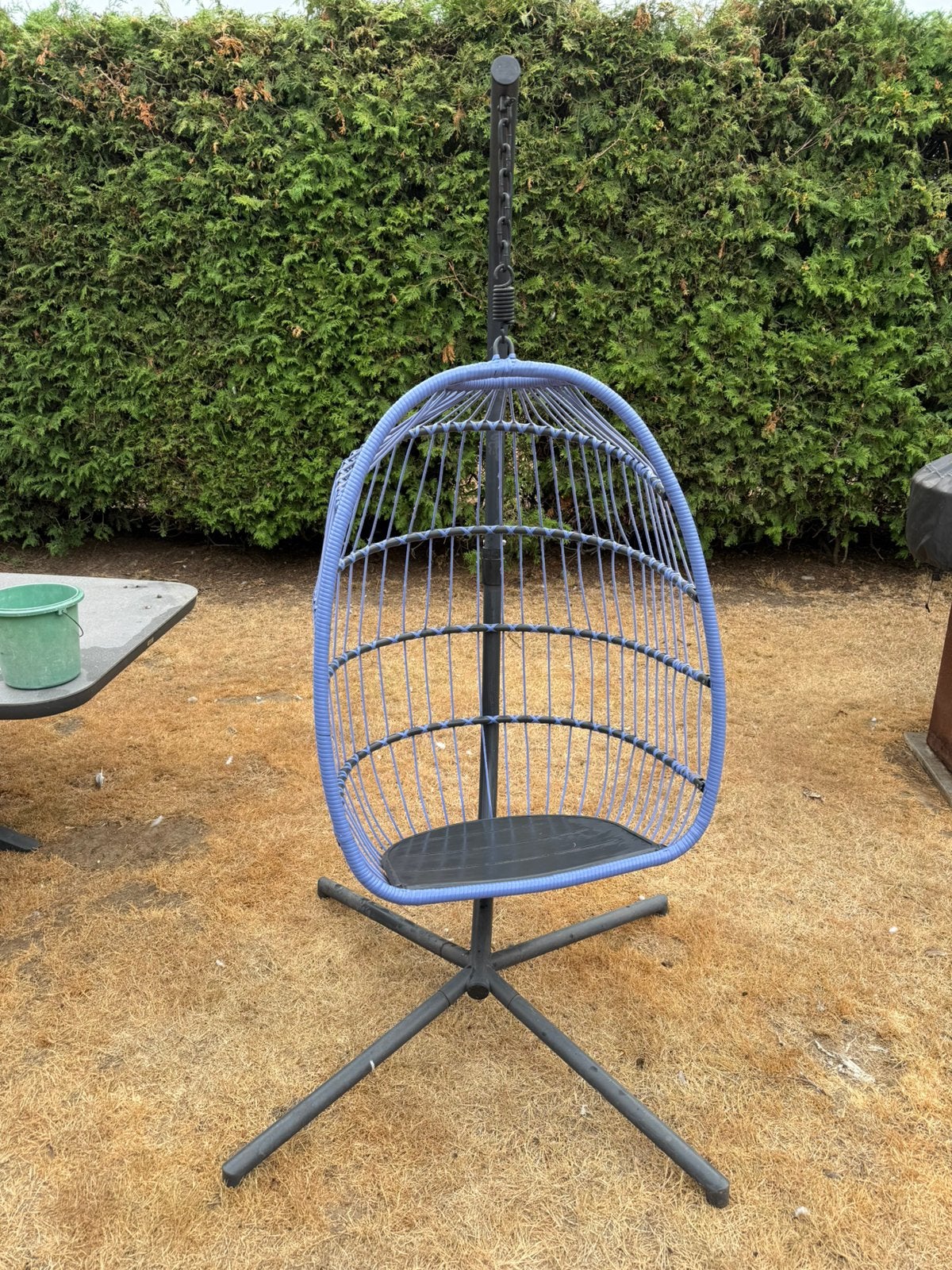 Schommelstoel eivorm, Tuin en Terras, Ophalen, Zo goed als nieuw