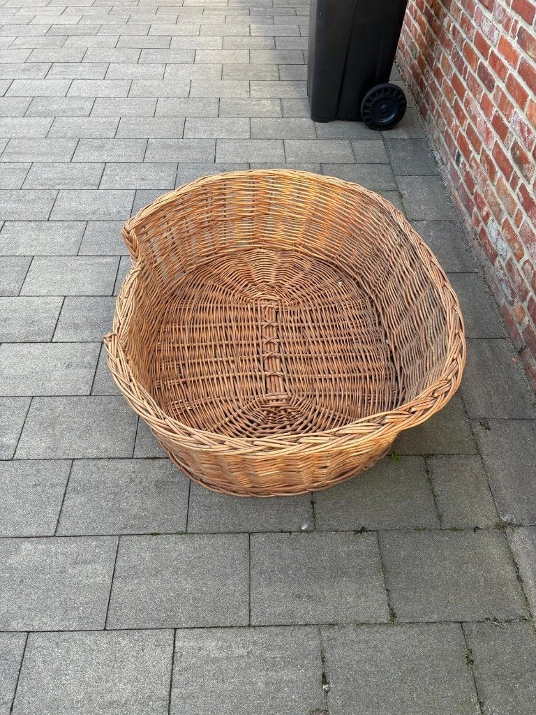 rieten honden mand, Ophalen, Gebruikt, Riet