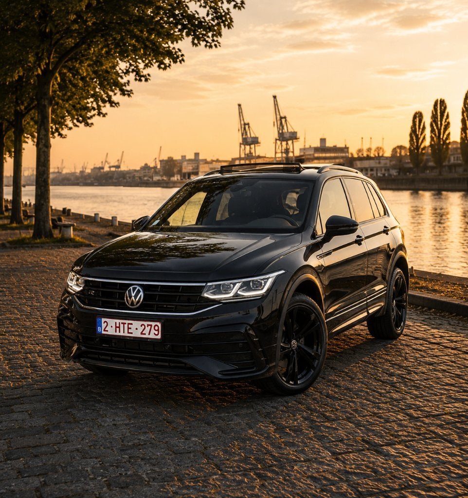 Volkswagen Tiguan R line Full option Black Edition DSG Pano, Autos, Cuir, Achat, Phares entièrement LED, Entretenue par le concessionnaire