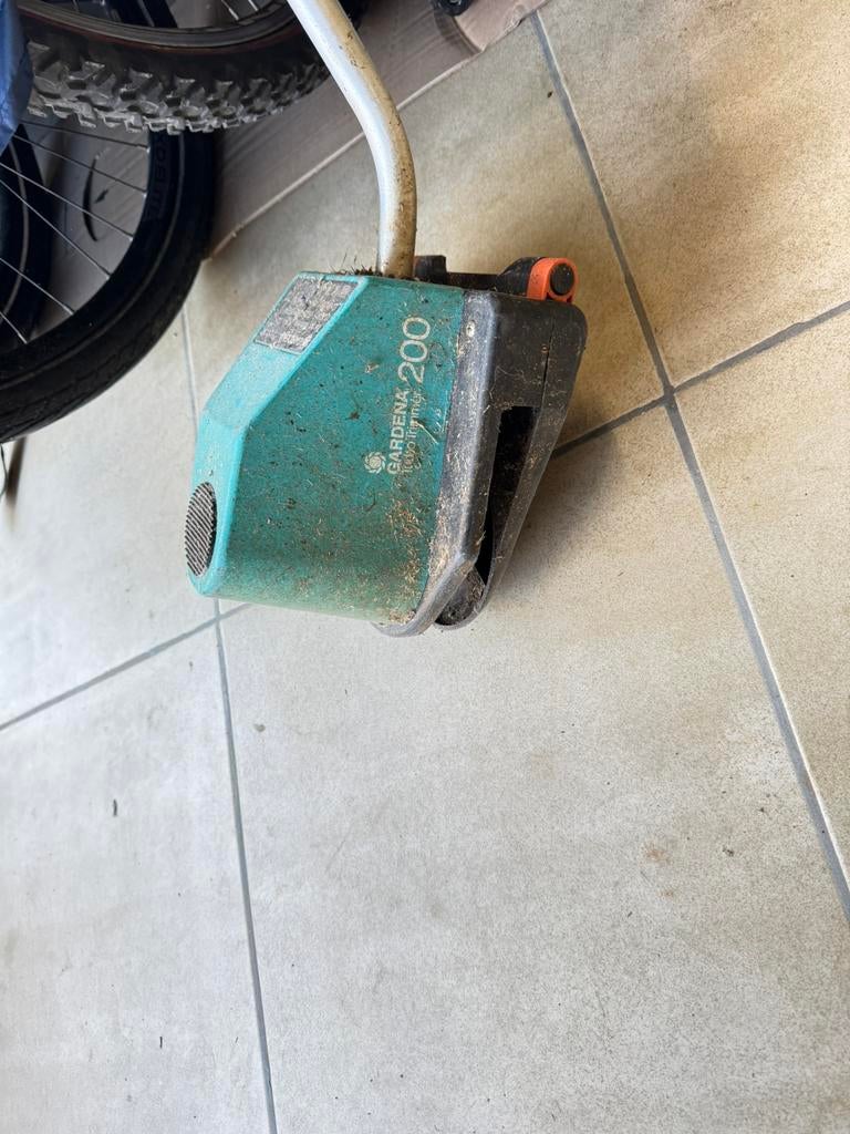 Gardena elektrische randsnijder., Tuin en Terras, Grastrimmers, Ophalen, Gebruikt, 10 tot 30 cm, Elektrisch