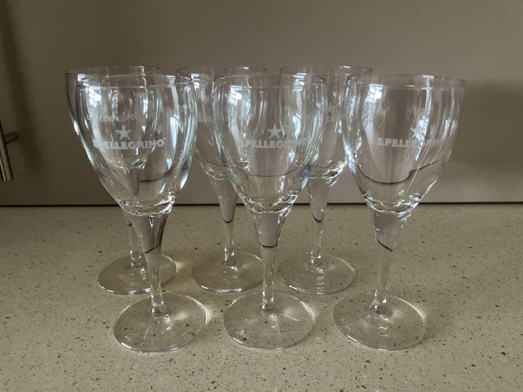 S. Pellegrino glazen 12 stuks, Ophalen, Nieuw, Glas, Glas of Glazen