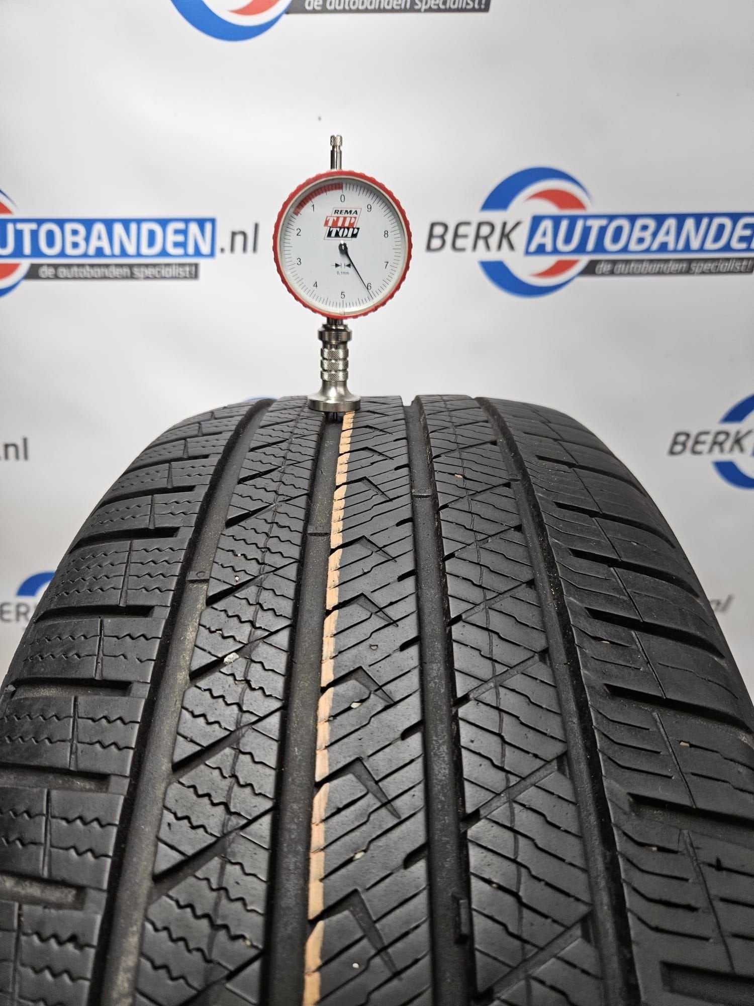 2x Vredestein Quatrac Pro+ 235/45 R18 98Y 235/45/18 2354518, 18 inch, Gebruikt, -, -