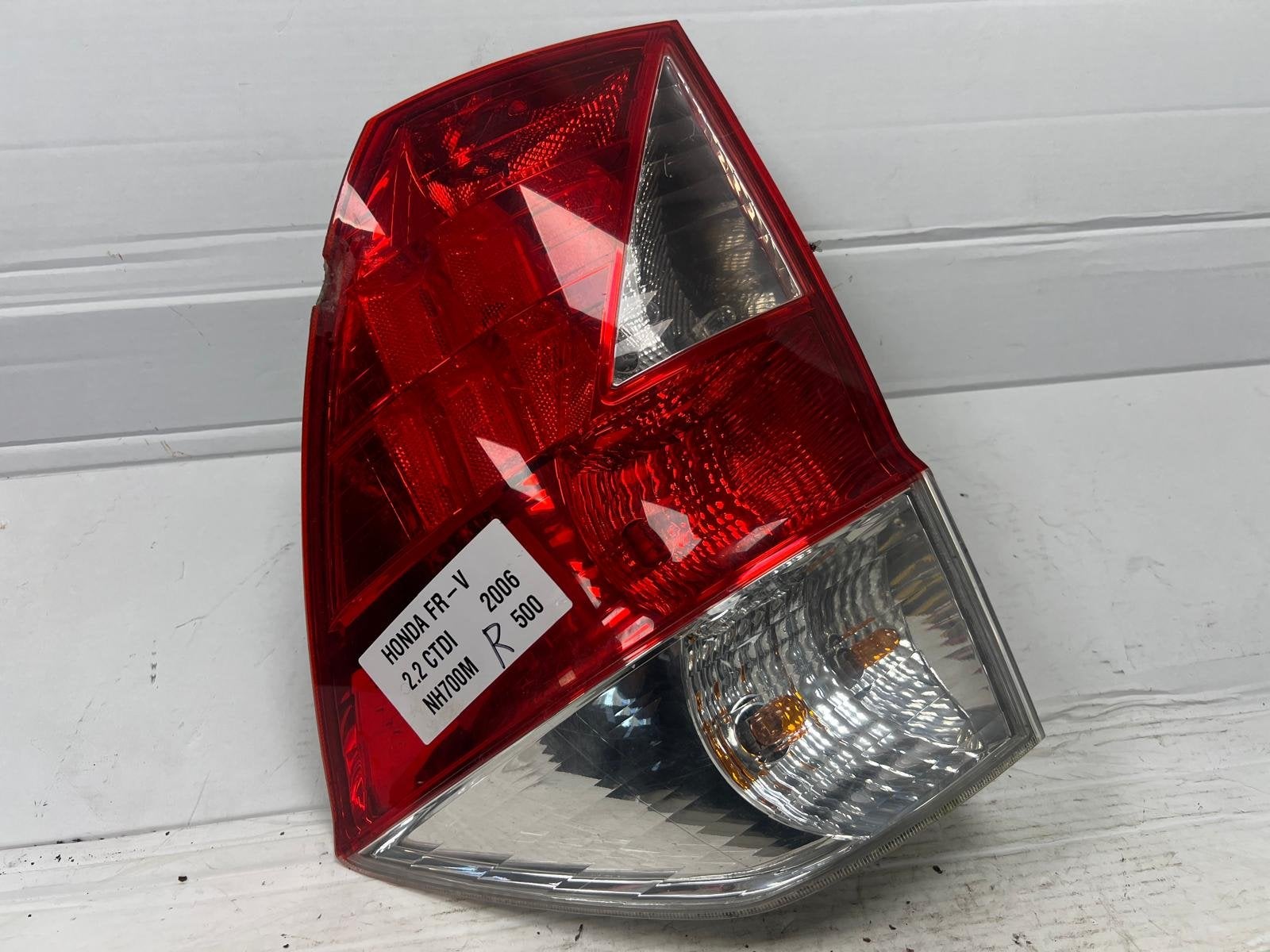 Feu arri re droit Honda FR-V 2004-2009, Autos : Pièces & Accessoires, Info@honda.co.jp, Utilisé, Minami-Aoyama 2-chome 1-1
107-8556  Tokyo