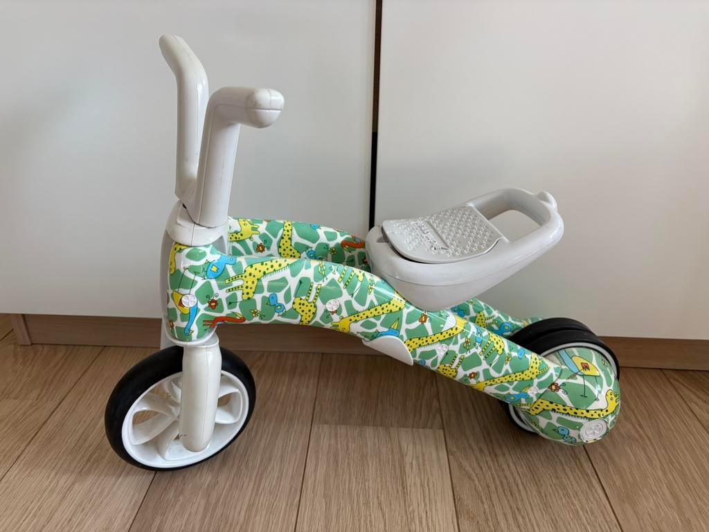 Loopfiets en driewieler Chillafish, Kinderen en Baby's, Ophalen, Zo goed als nieuw, Loopfiets