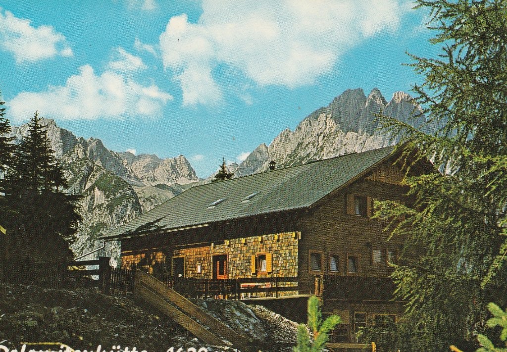 DOLOMIETENHUT  +  Mooie postzegel en Stempel !!, Collections, Cartes postales | Étranger, Envoi, 1980 à nos jours, Affranchie
