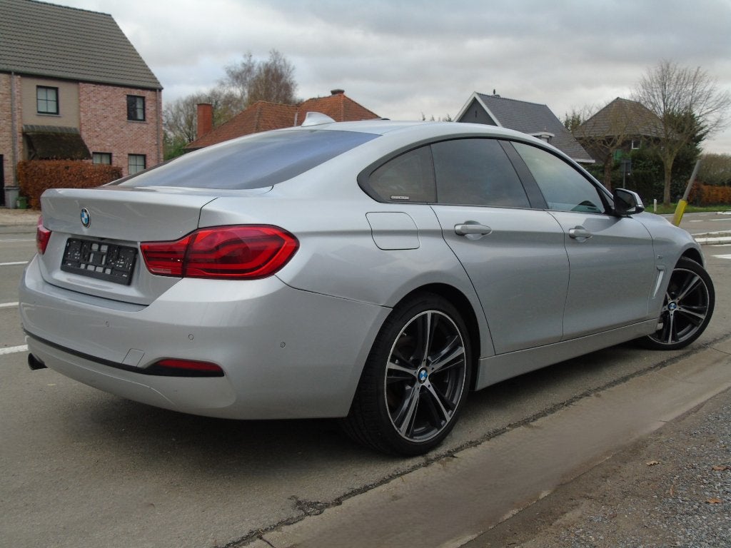 BMW 418dA Gran Coupe Sport Line*Apple Carplay*Xenon*AUTOMAAT, Auto's, BMW, Leder, 5 deurs, Dealer onderhouden, Lichtsensor