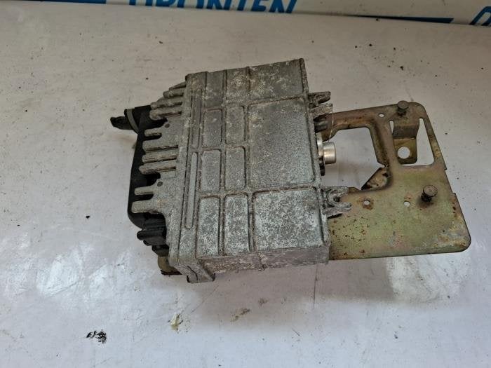 Computer Motormanagement van een Volkswagen Golf, Gebruikt, -, Volkswagen, -