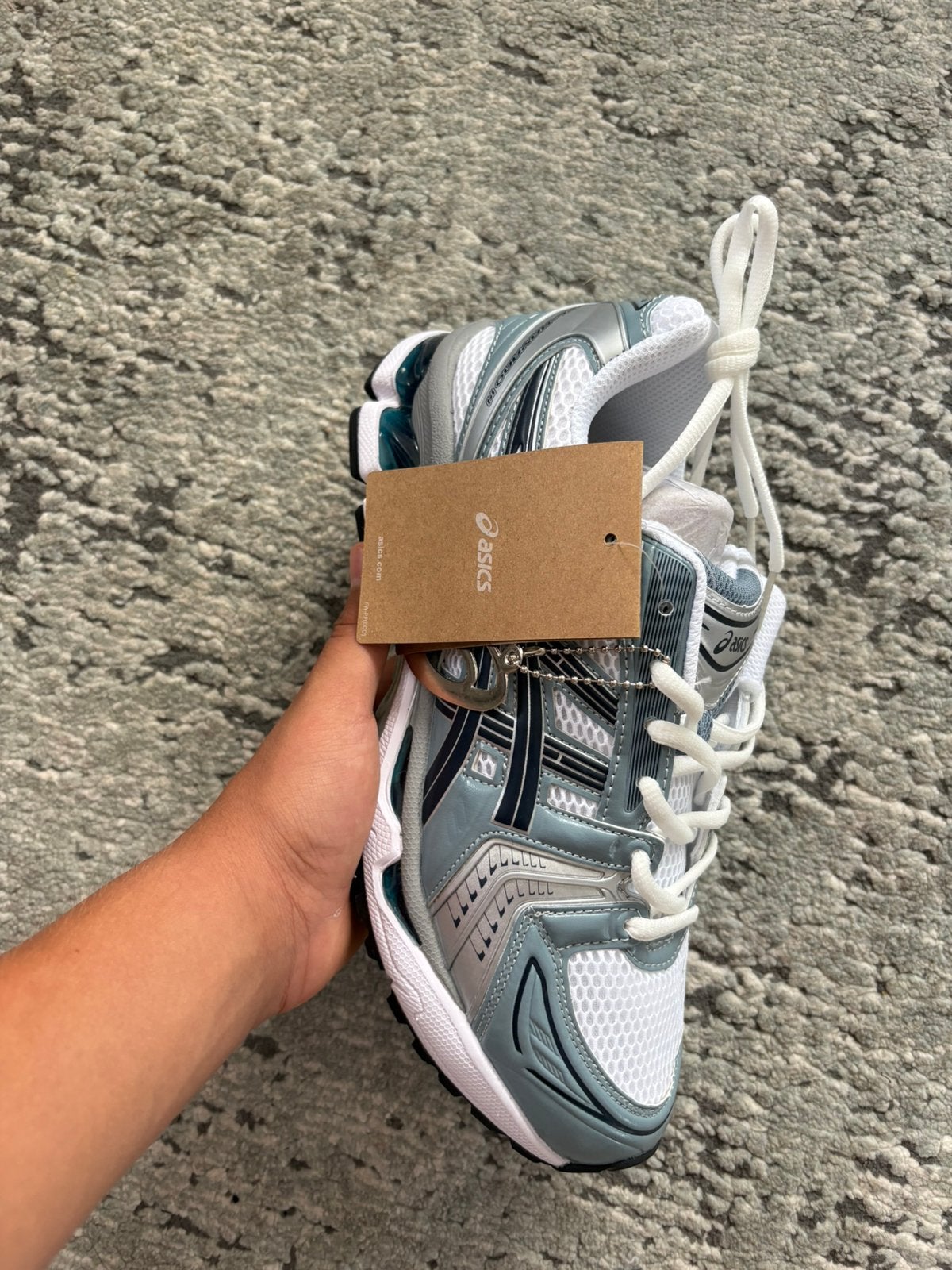 ASICS Gel-Kayano – Nieuw met Doos, Vêtements | Hommes, Chaussures, Comme neuf, Blanc, Baskets, Envoi