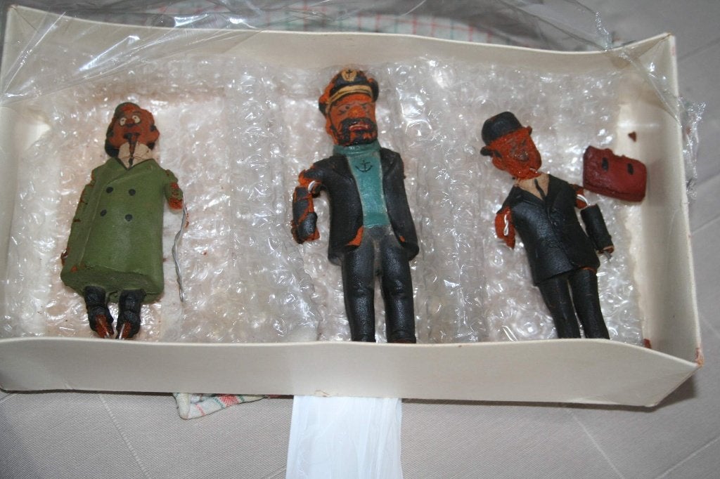 Kuifje, 3 bananendozen gevuld, verschillende Kuifje-items,, Ophalen, Kuifje, Gebruikt