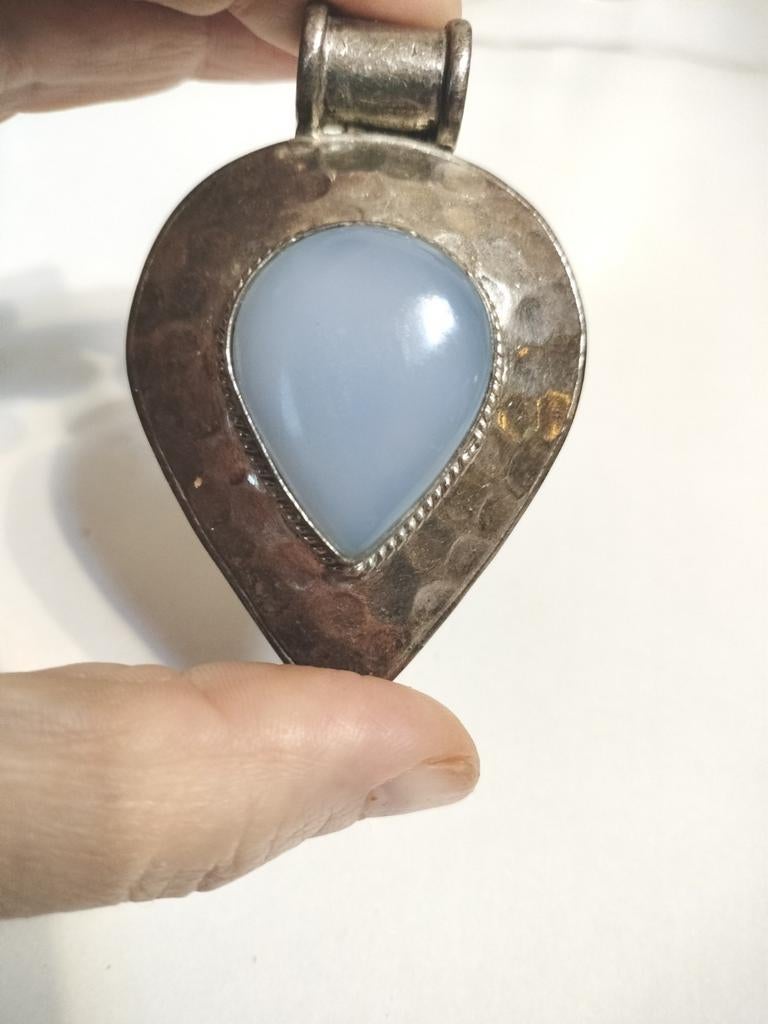 Pendentif en argent massif avec pierre de lune, Autres représentations, Enlèvement, Utilisé, Avec pierre précieuse