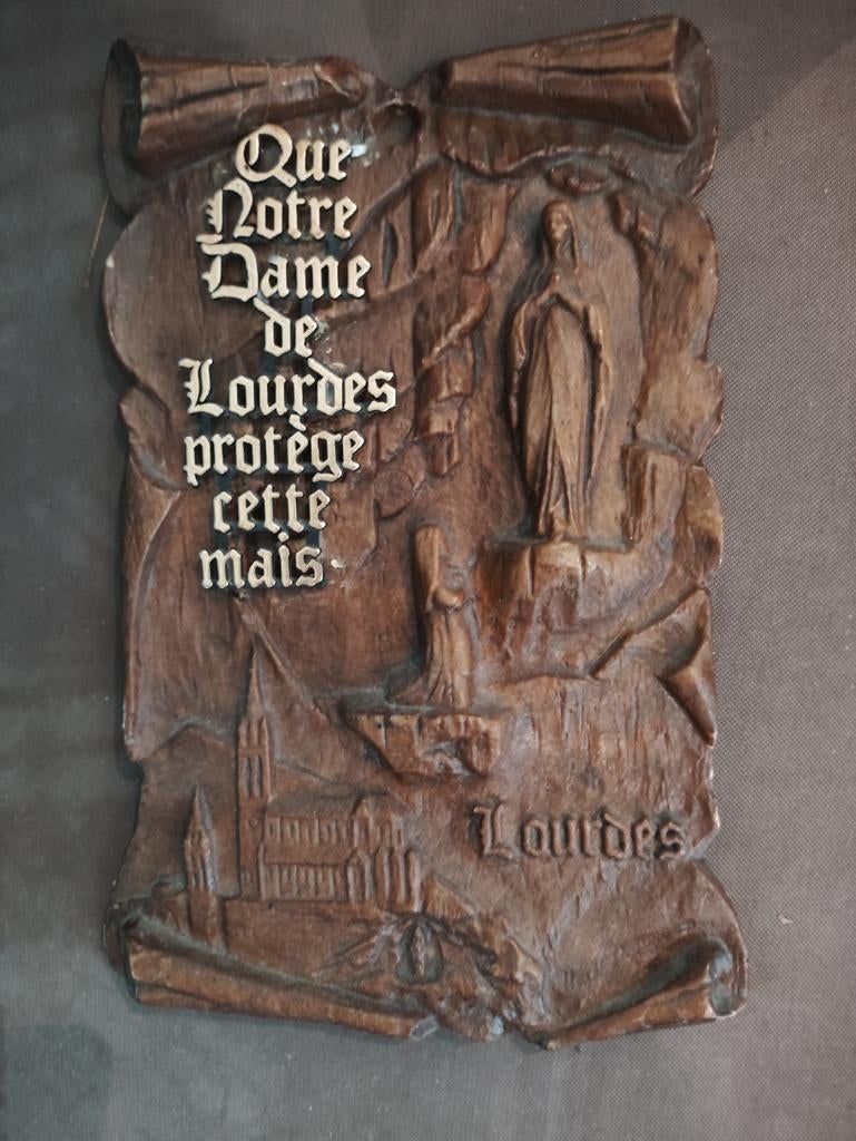 Vintage Lourdes houten wandplaquette, Antiek en Kunst, Ophalen