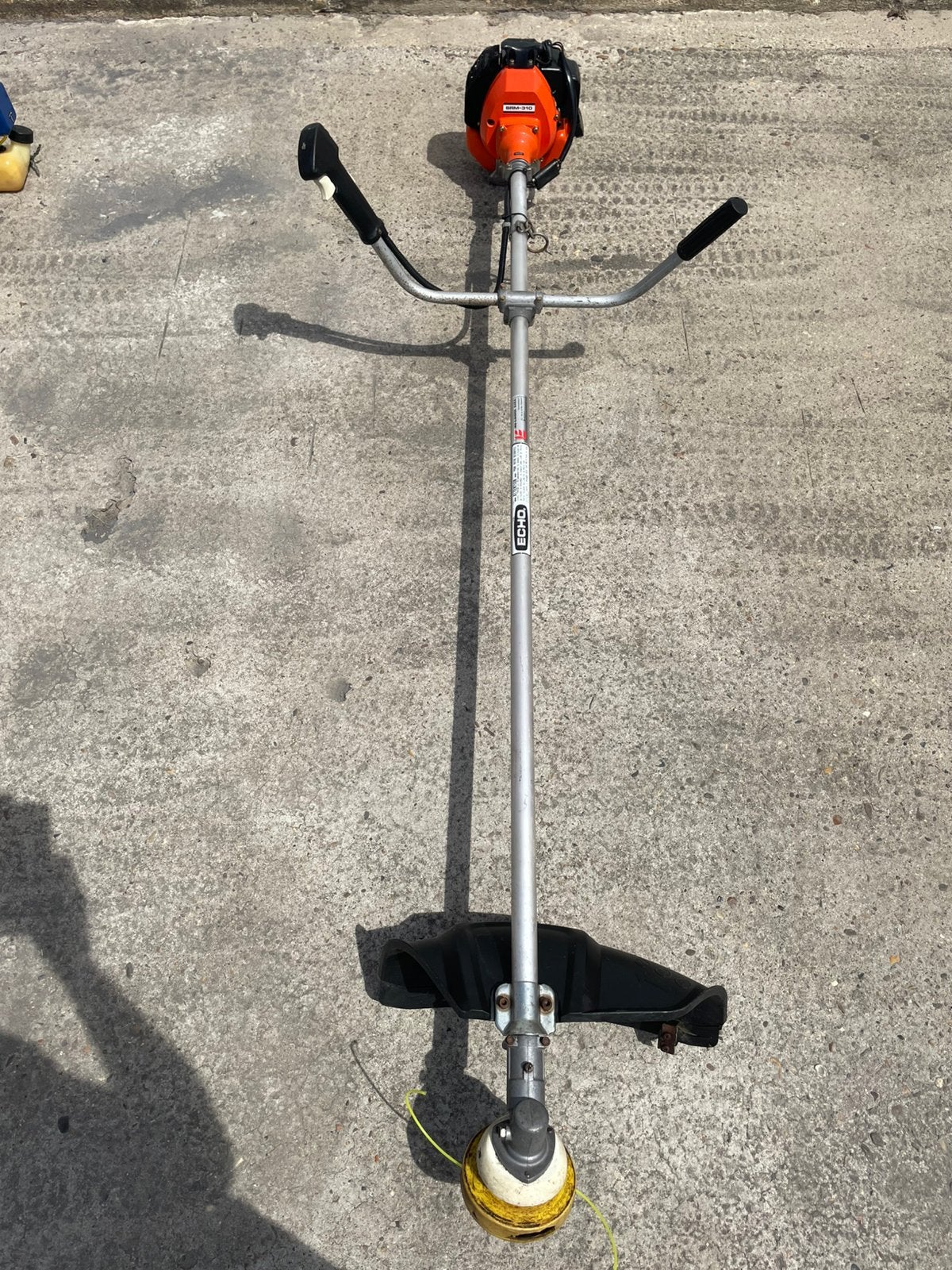 Echo SRM-310, Ophalen, Zo goed als nieuw, Benzine