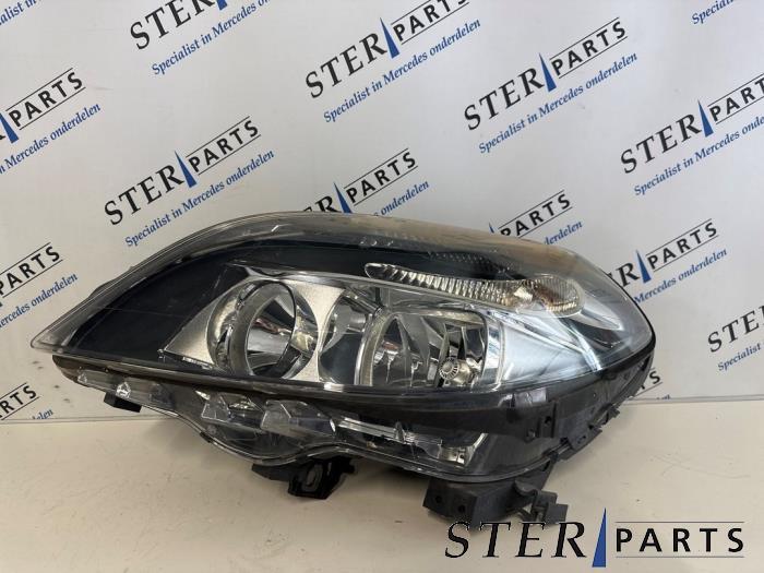 Koplamp links van een Mercedes B-Klasse, Auto-onderdelen, Verlichting, Gebruikt, -, Ophalen of Verzenden, -