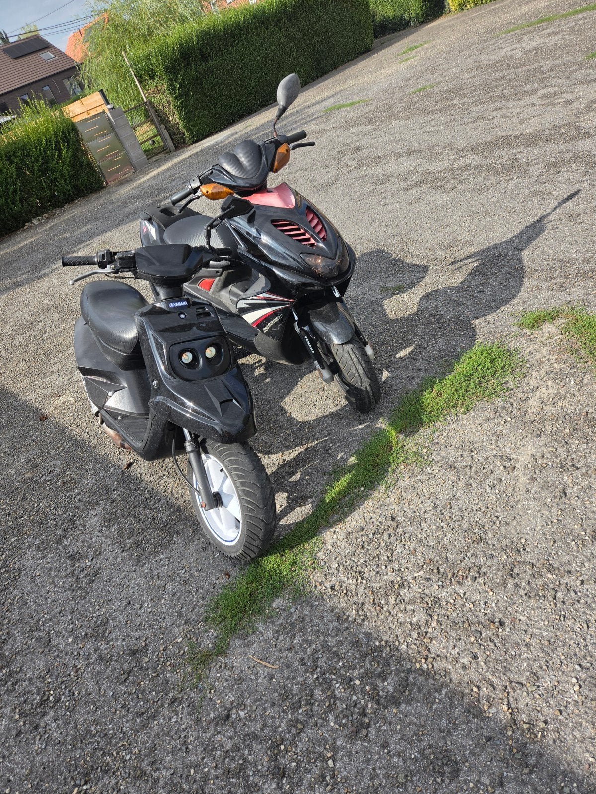 2 scooter classe A + des € contre voiture proposer moi, Vélos & Vélomoteurs, Scooters | Yamaha, Enlèvement, Neuf, Classe A (25 km/h)