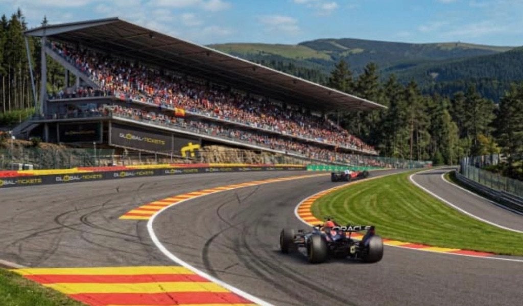 Vend ticket F1 pour vendredi 17 juillet en cat bronze, Tickets & Billets, Sport | Autre, Trois personnes ou plus, Juillet