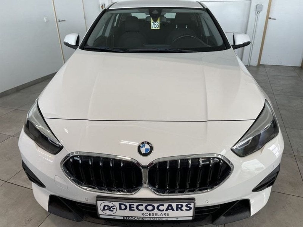 BMW 220i Gran Coupe Automaat / Virtual cockpit / Navigatie, Auto's, BMW, 2 Reeks, 136 pk, Wit, https://public.car-pass.be/vhr/e64442bb-2a26-4654-b45c-f233a90eea88