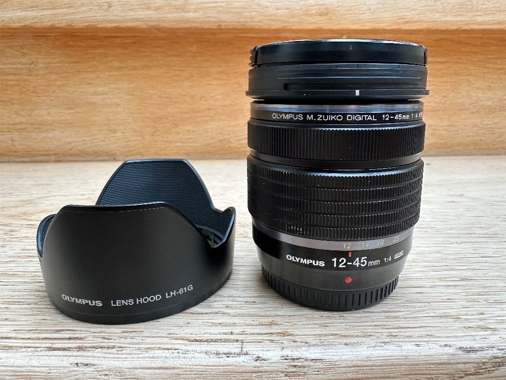 Olympus 12-45 mm F4. PRO, TV, Hi-fi & Vidéo, Appareils photo numériques, Enlèvement ou Envoi, Moins de 4 fois, Comme neuf, Olympus