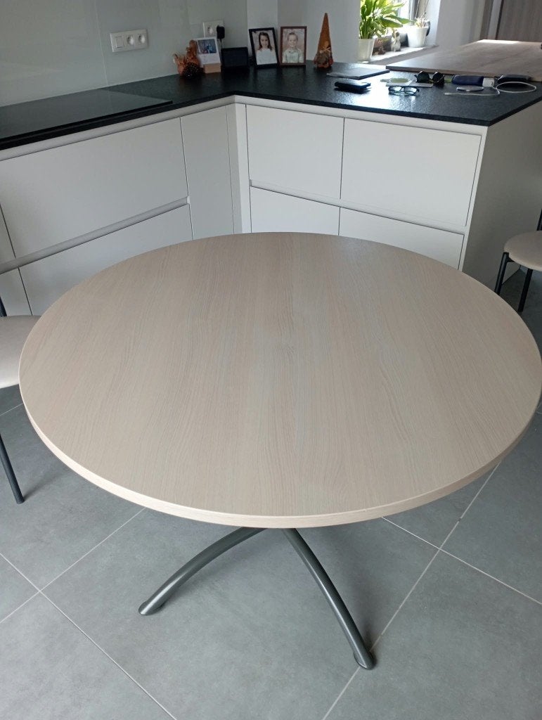 Table de cuisine ronde, Ophalen, Rond, Zo goed als nieuw, Vijf personen of meer