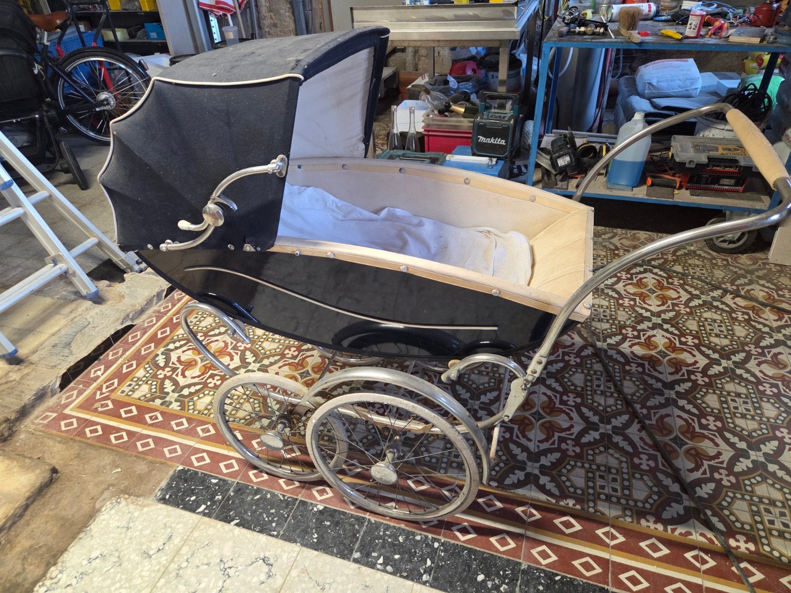 Vintage kinderwagen, Enlèvement
